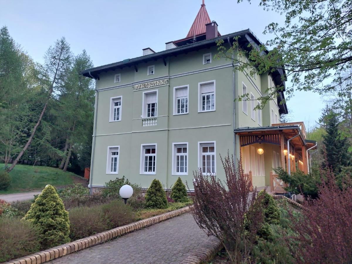 Szwajcarka Willa Z Sauna I Jacuzzi Bad Kudowa Exterior foto