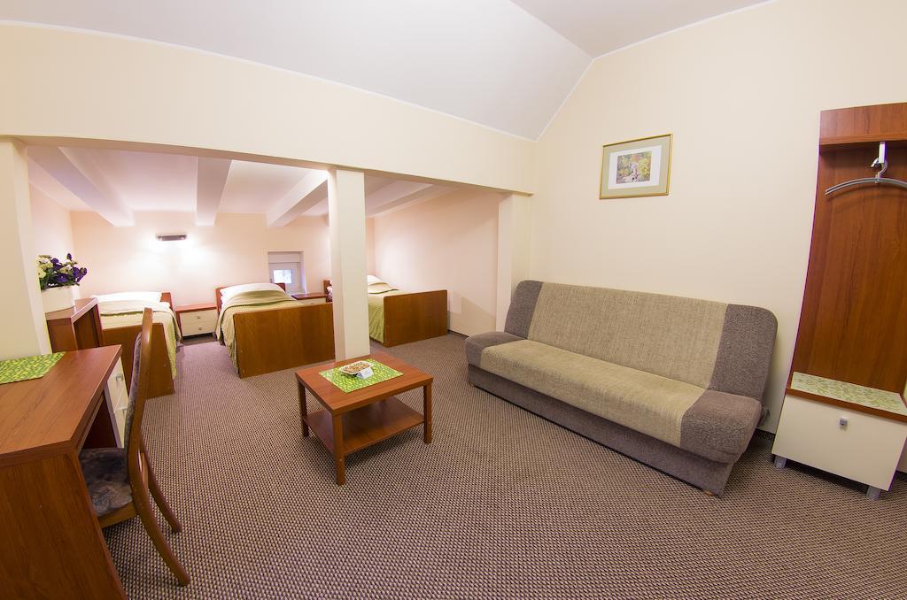 Szwajcarka Willa Z Sauna I Jacuzzi Bad Kudowa Zimmer foto
